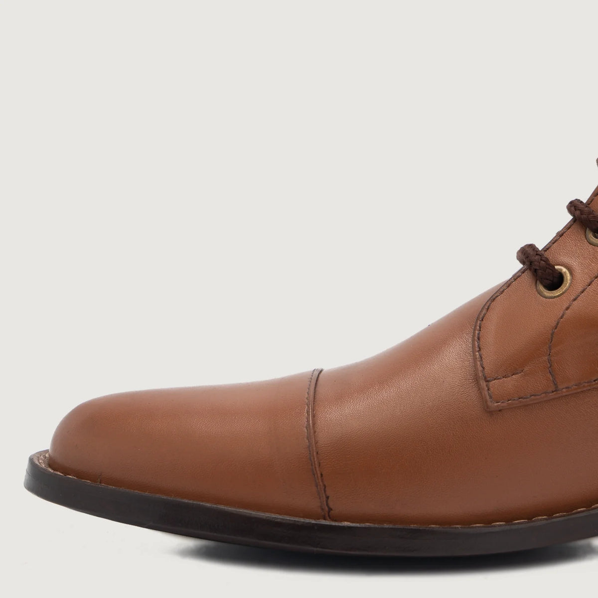 High-Traction Rubber Outsole & Lug Tread Pattern on Knight Derby Ljósbrúnn Leðurstígvél fyrir Karla For Men