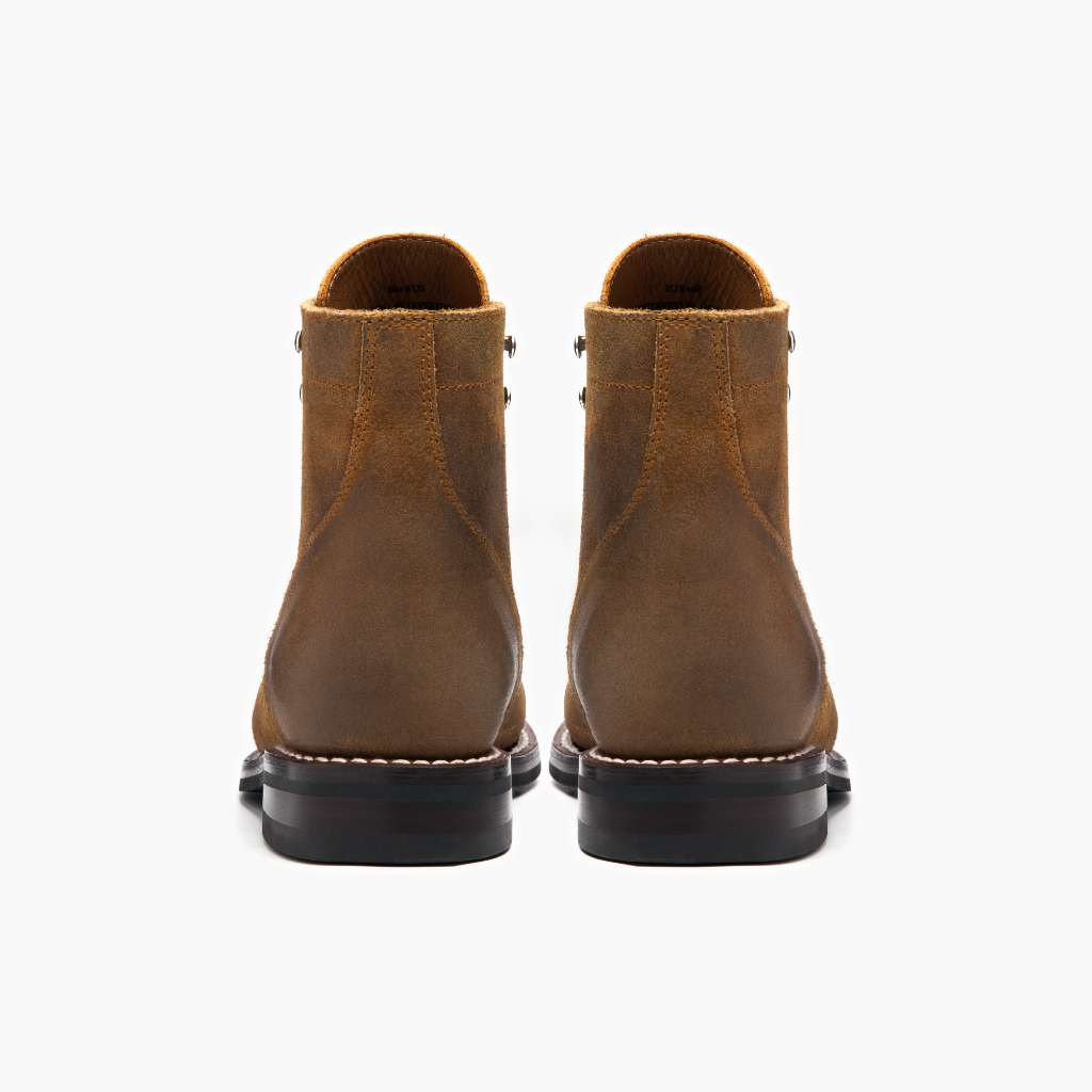 High-Traction Rubber Outsole & Lug Tread Pattern on Captain Safari Leðurstígvél fyrir Karla