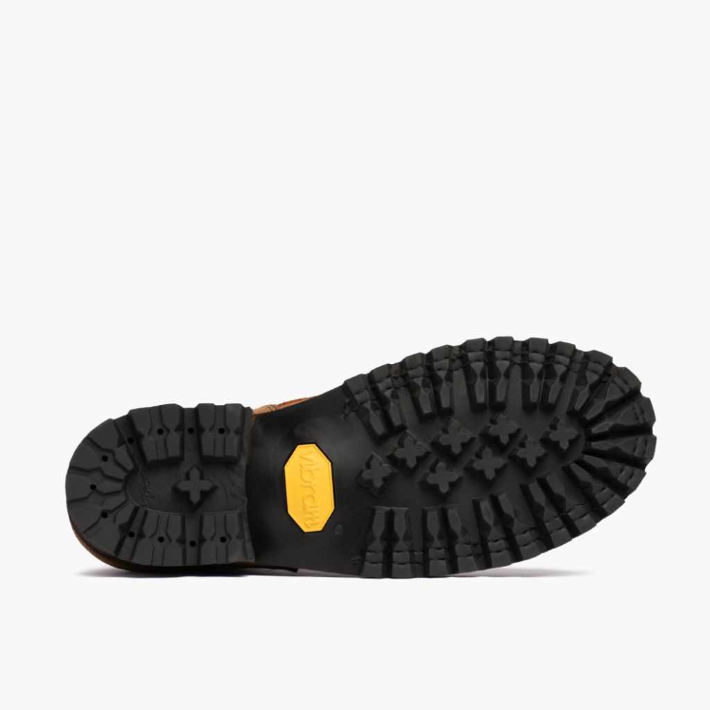 High-Traction Rubber Outsole & Lug Tread Pattern on Challenger Badland Leðurstígvél fyrir Karla