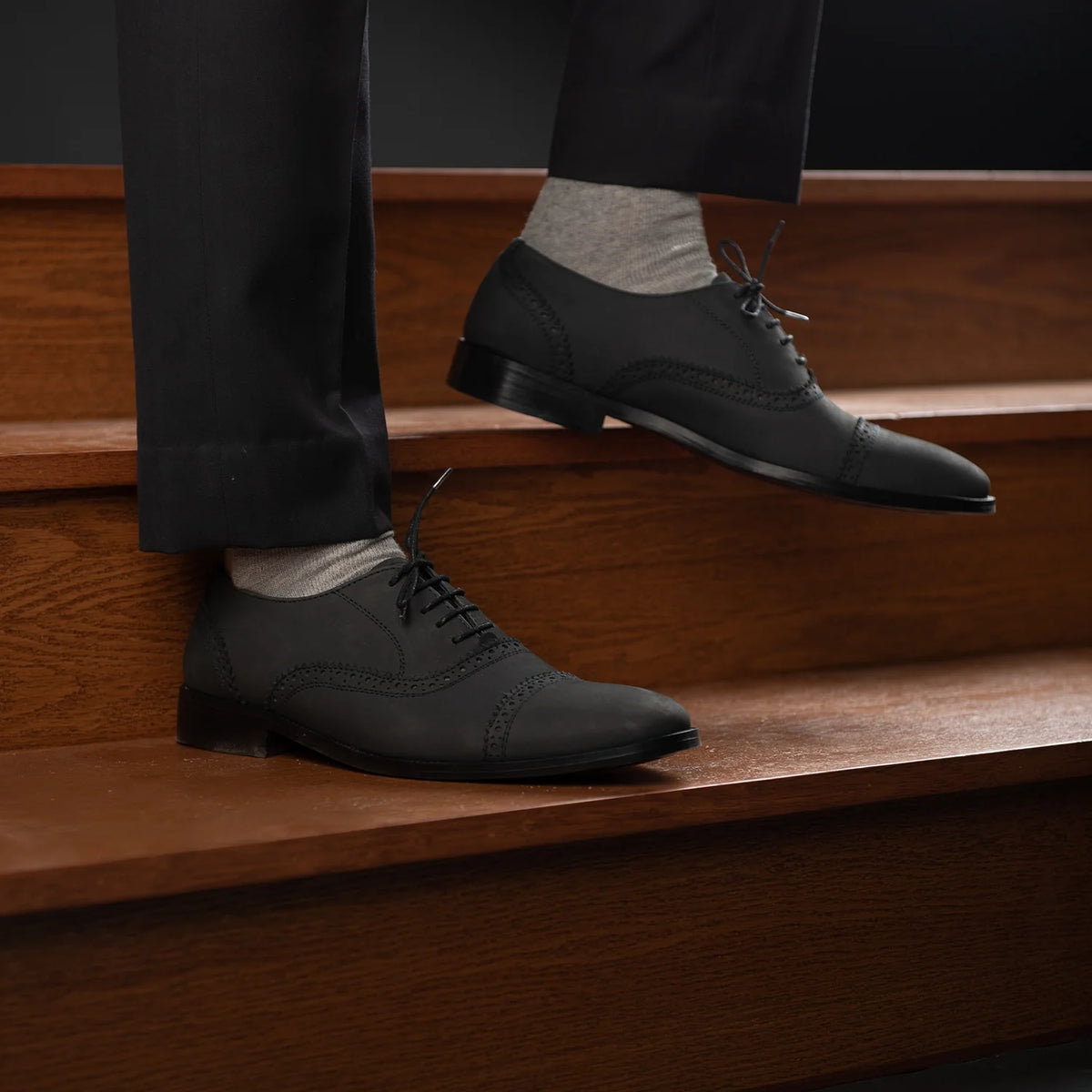 Orlaven Greyson Brogues Oxford Svartur Nubuck Leðurskór fyrir Karla footwear image 10