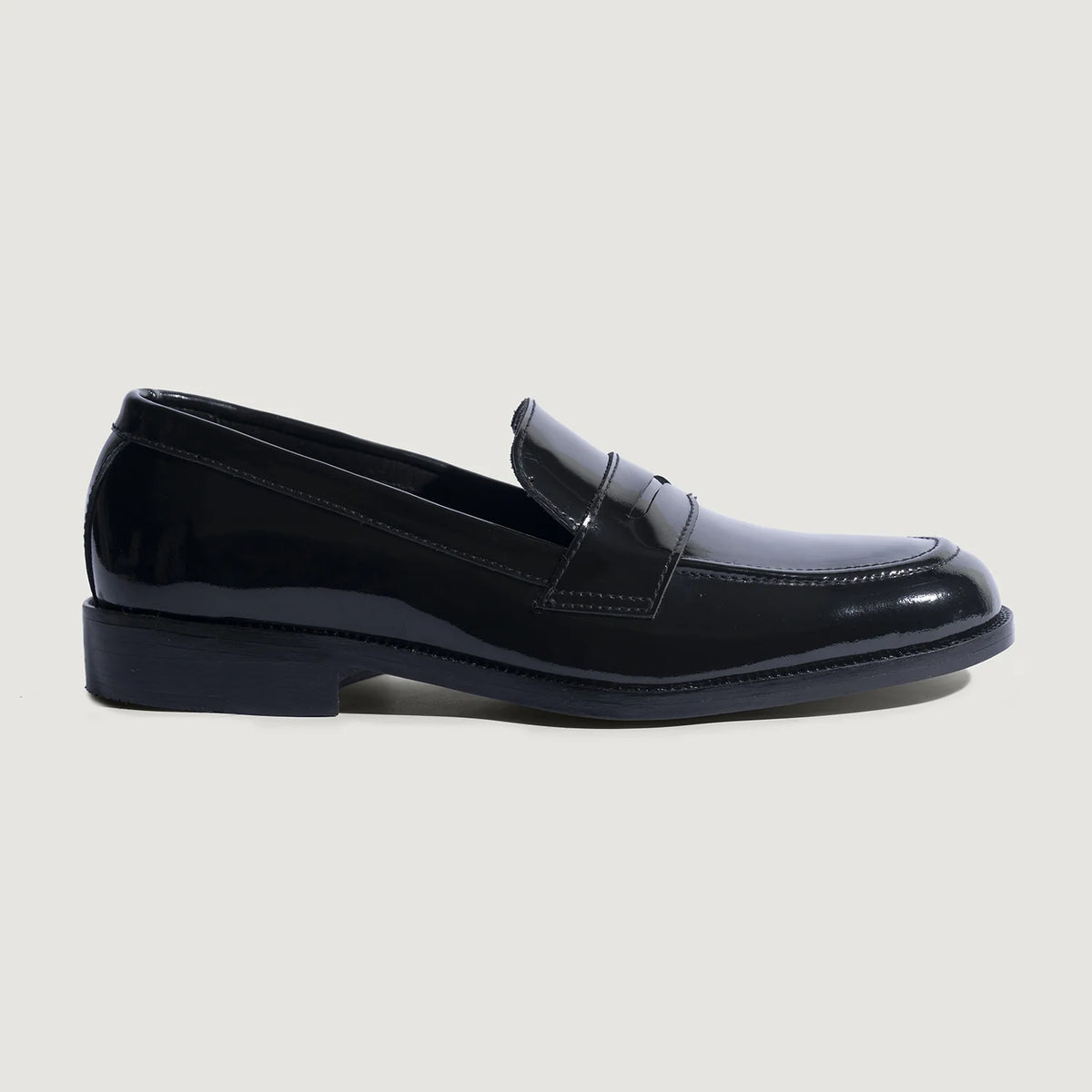 Patent Black Full-Grain leather Loafers - Goodyear randsaumur og táhluti