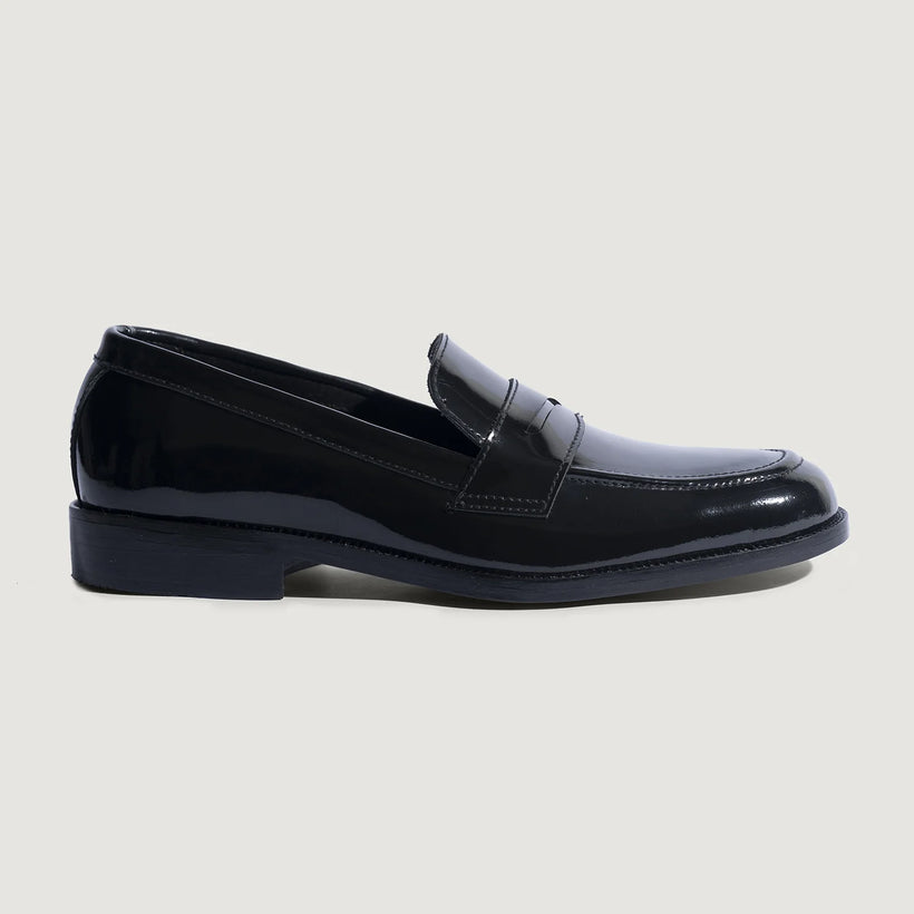 Baxton Svartur Patent Leather Loafers fyrir karla