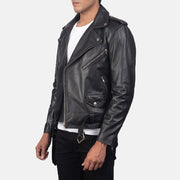
Black Cowhide Leather Biker Jacket - Að aftan með nákvæmri axlasniði og hreinum fald