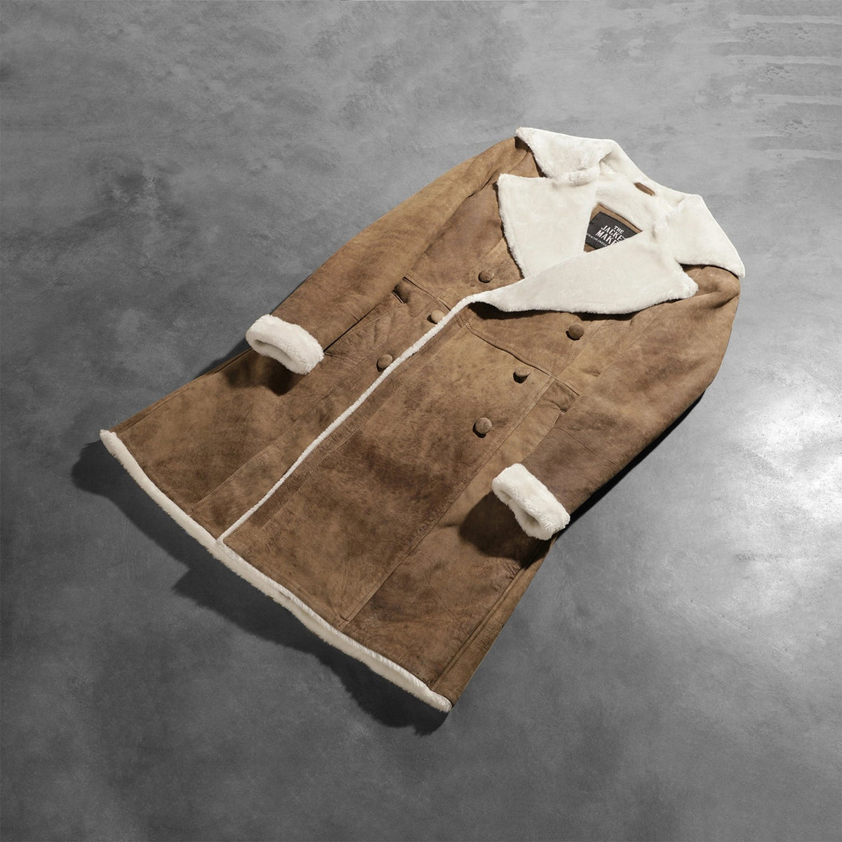 
Amie Distressed Brúnn Double-Breasted Shearling Leðursíðkápa fyrir Konur - Natural Daylight Drape