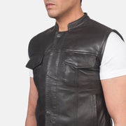 
Fóðursýn Showing Quilted Polyester Lining & Tveir hagnýtir innri vasar