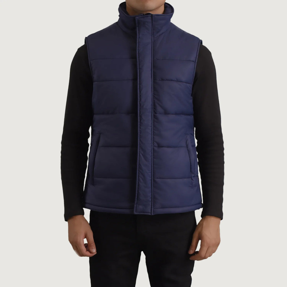 
Nærmynd of Classic Collar & Zipper With Placket Hardware on Bryan Blár Fóðrað vesti fyrir Karla