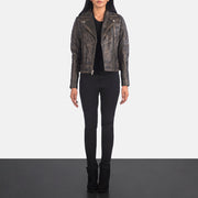 
Carolyn Quilted Distressed Brown Biker Jacket - Hliðarsýn með vinnuvistfræðilegu ermasniði