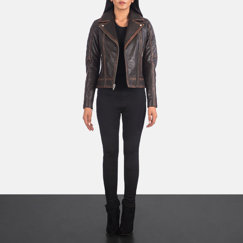 
Carolyn Quilted Vintage Brown Biker Jacket - Hliðarsýn með vinnuvistfræðilegu ermasniði