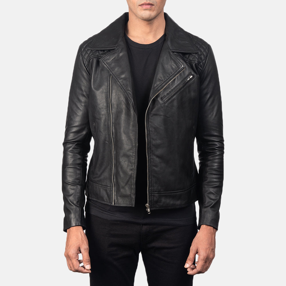 Danny Quilted Brown Leather Biker Jacket in Distressed Brown Goatskin Leather - Að framan með sniðinni hönnun | Kaupa á netinu