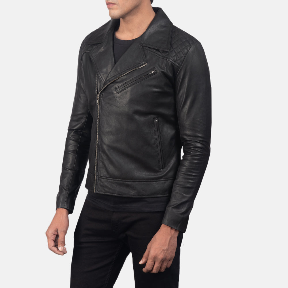 Distressed Brown Goatskin Leather Biker Jacket - Að aftan með nákvæmri axlasniði og hreinum fald