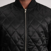 
Fóðursýn Showing Polyester Lining & Tveir hagnýtir innri vasar
