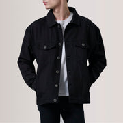
Eddie Svartur Oversized Denim Trucker Leðurjakki fyrir Karla For Men í svörtu ekta nautsleðri - Að framan með sniðinni hönnun | Kaupa á netinu