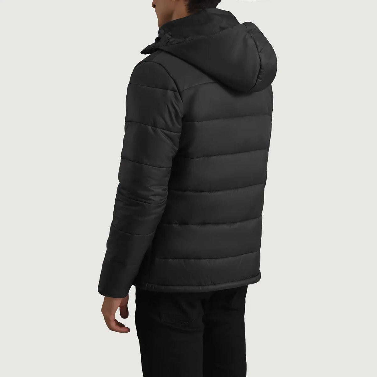 
Nærmynd of Classic Collar & Zipper With Wind Flap Hardware on Erico Svartur Hooded Puffer Leðurjakki fyrir Karla