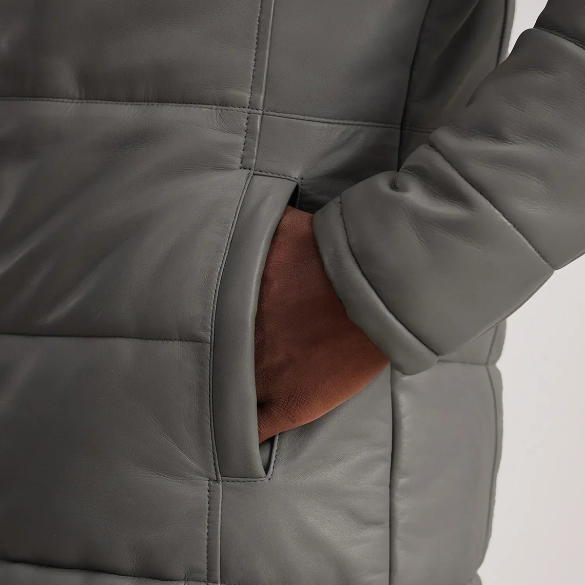 
Floyd Leðursíðkápa Ljósbrúnn Puffer Leðurjakki fyrir Karla – alternate product view 6