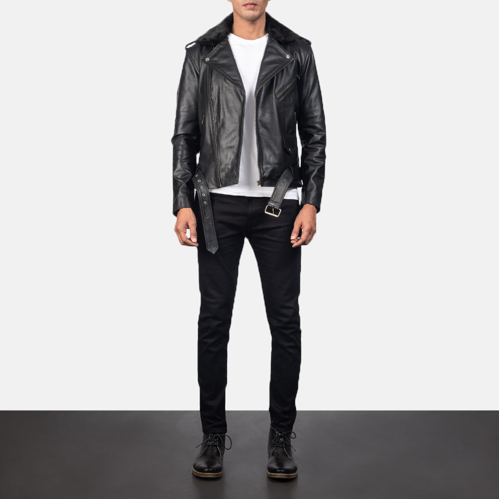 
Furton Black Leather Biker Jacket - Hliðarsýn með vinnuvistfræðilegu ermasniði