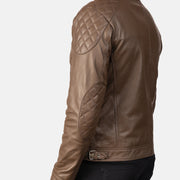 
Fóðursýn Showing Quilted Polyester Lining & Tveir hagnýtir innri vasar