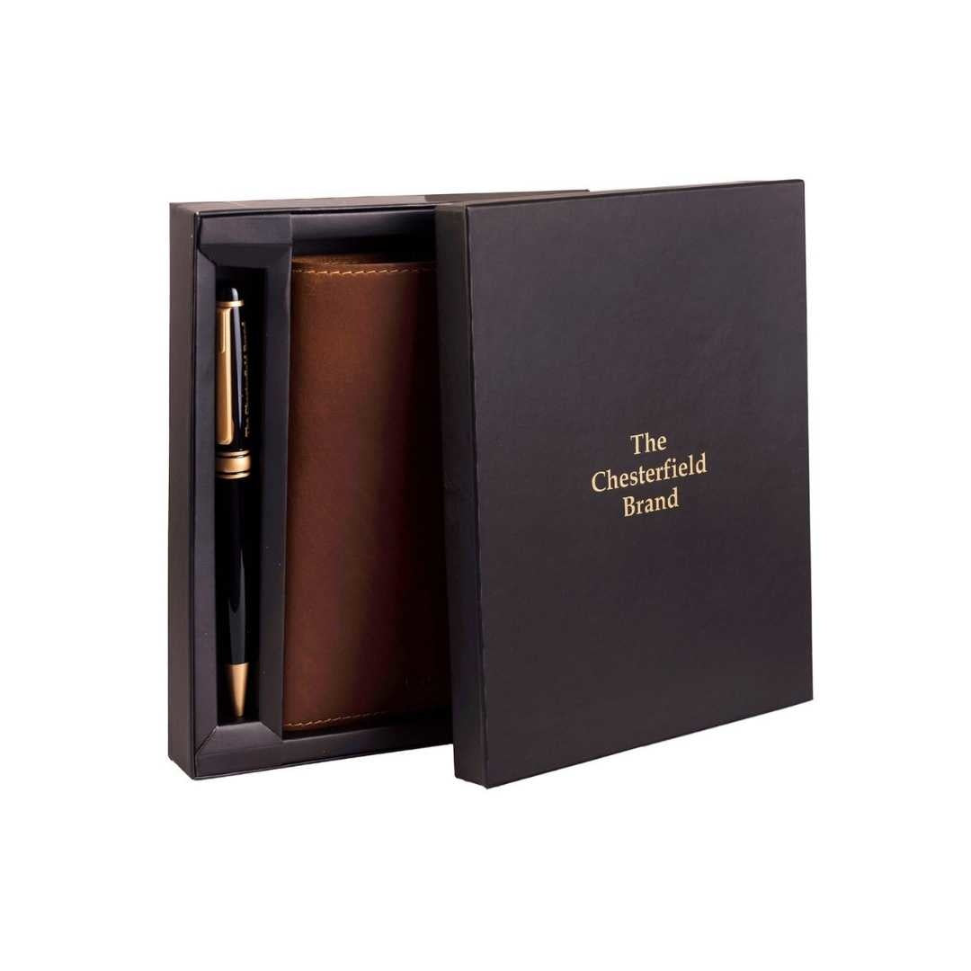
Nærmynd of Classic Collar & Heavy-Duty Zipper Hardware on Giftset Leather Writing Case and Pen (Passport holder)