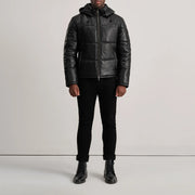 
Gordon Tan Hooded Leather Puffer Jacket - Hliðarsýn með vinnuvistfræðilegu ermasniði