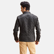
Fóðursýn Showing Quilted Viscose lining & Tveir hagnýtir innri vasar
