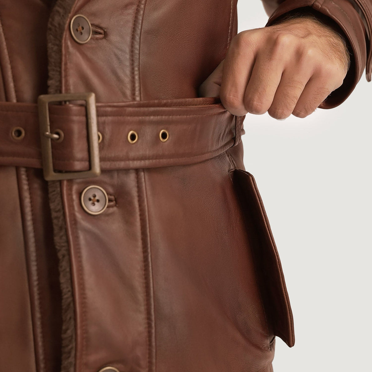 
Fóðursýn Showing Fully faux fur lined & Tveir hagnýtir innri vasar