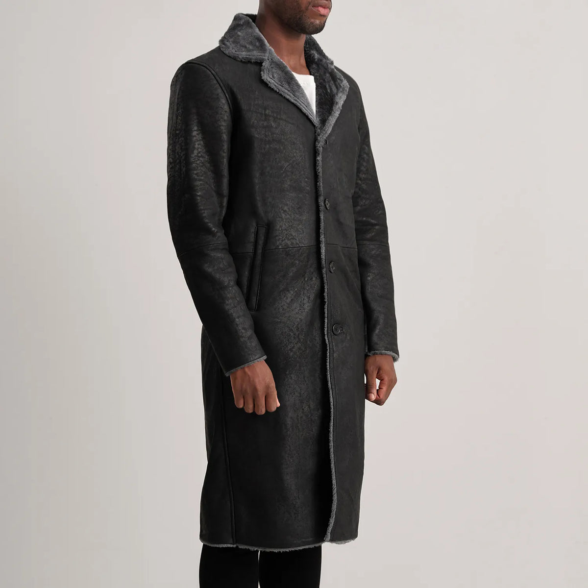 
Distressed Black Sheepskin Snuffed Aviator Jacket - Að aftan með nákvæmri axlasniði og hreinum fald