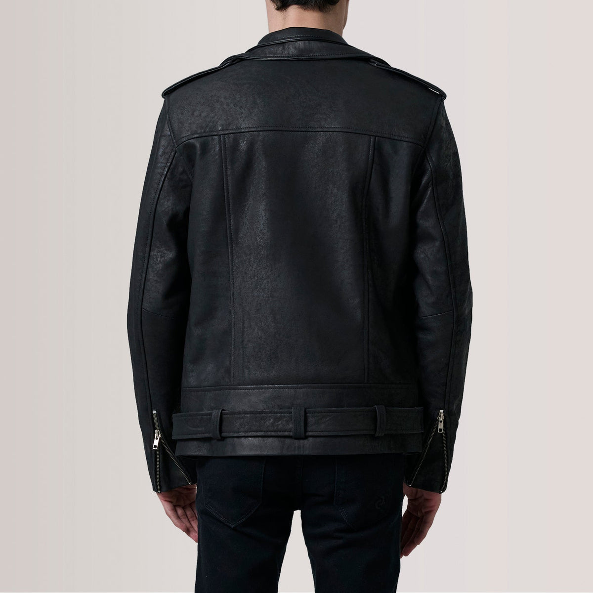 
Nærmynd of Notch & Zipper & Waist Straps Hardware on Kole Distressed Svartur Leather Double Rider Leðurjakki fyrir Karla