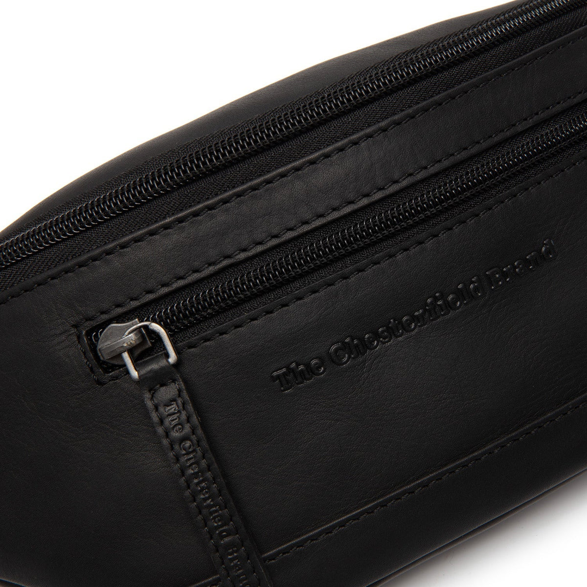 
Fóðursýn Showing Dedicated Padded Laptop Sleeve & Multi-Compartment Organization