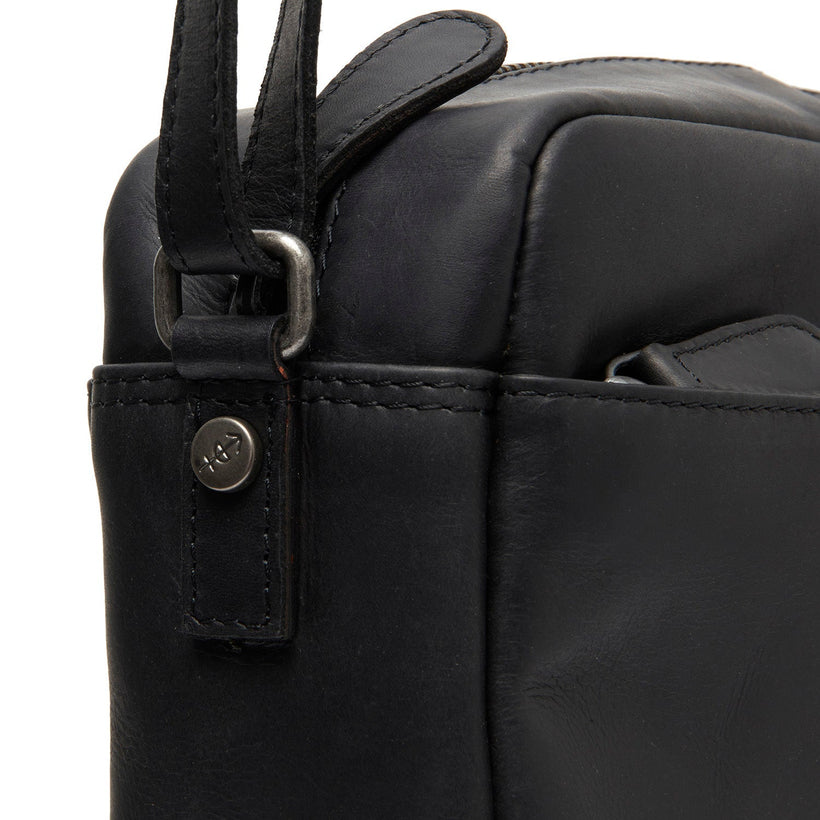 Arona Full-Grain Leather Crossbody Bag fyrir konur