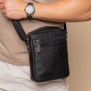 
Classic 100% Full-Grain leather Bag - Að aftan með styrktum leðurólum