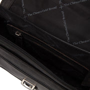 
Solid Antique Brass Hardware & Heavy-Duty Dual Zipper Detail on Lucca Leður crossbody taska