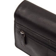 
Fóðursýn Showing Dedicated Padded Laptop Sleeve & Multi-Compartment Organization