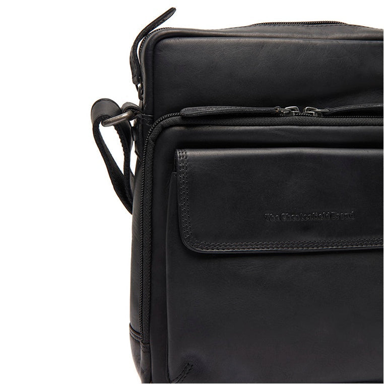 
Montira Leður crossbody taska - Hliðarsýn sem sýnir dýpt og rúmmál