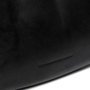 
Alexandria Leðuraxlartaska - Hliðarsýn sem sýnir dýpt og rúmmál