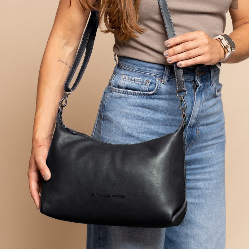 Skara Full-Grain Leather Shoulder Bag fyrir konur