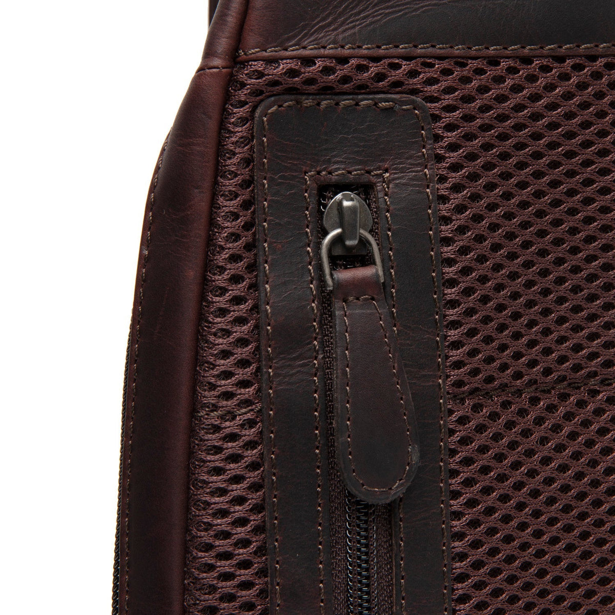 Brown Leather Sling Bag Bowey, detail view 4