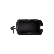 
Nærmynd of Classic Collar & Heavy-Duty Zipper Hardware on Biassa Leður snyrtitaska