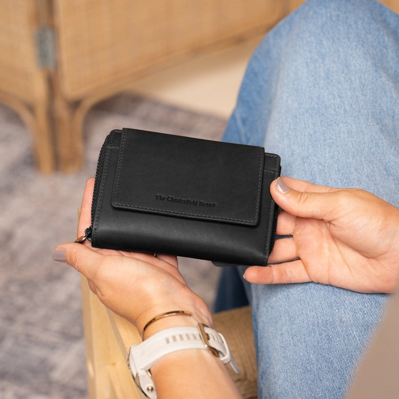 Ascot Full-Grain Leather Wallet fyrir konur