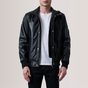 
Lester Brúnn Suede Bomberjakki úr Leðri fyrir Karla For Men in Brown Goatskin Suede - Að framan með sniðinni hönnun | Kaupa á netinu