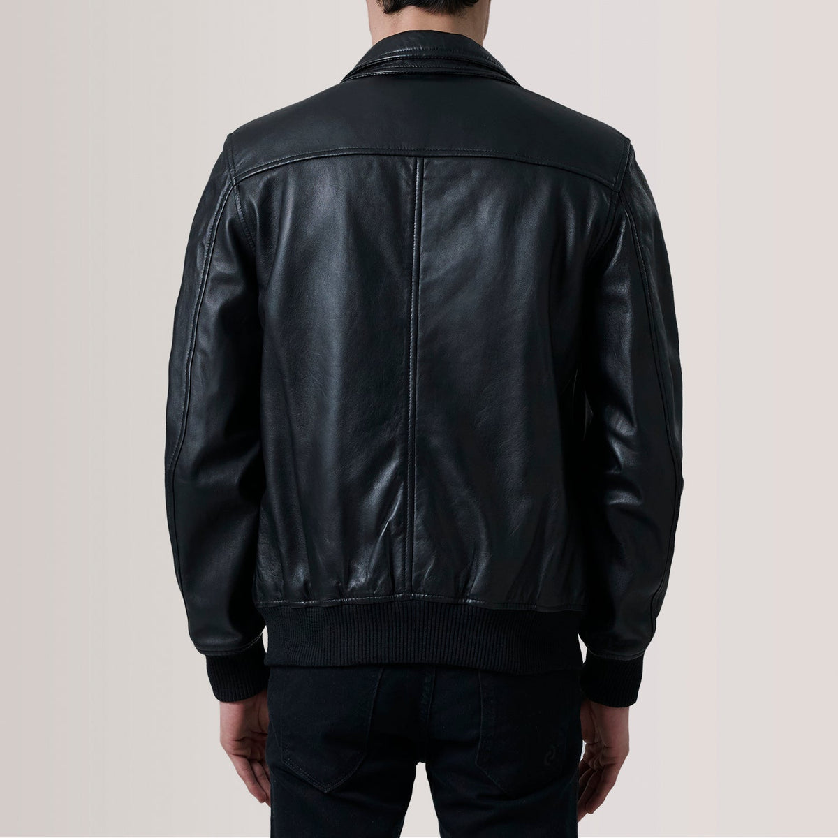 
Nærmynd of Classic Collar & Zipper Hardware on Lester Brúnn Suede Bomberjakki úr Leðri fyrir Karla For Men