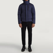 
Malcolm Blár Hooded Puffer Leðurjakki fyrir Karla - Hliðarsýn með vinnuvistfræðilegu ermasniði