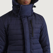 
Fóðursýn Showing Quilted Viscose Lining & Tveir hagnýtir innri vasar