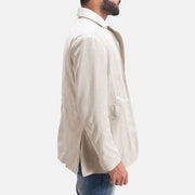 
Nærmynd of Notch & Button Hardware on Professor By Day Suede Leðurjakki dragt fyrir Karla