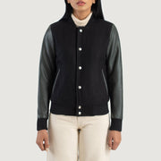 
Nærmynd of Varsity & Snap Buttons Hardware on Savant Green Hybrid Varsity Jacket