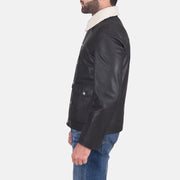 
Black Goatskin Leather Aviator Jacket - Að aftan með nákvæmri axlasniði og hreinum fald
