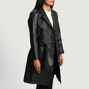 
Black Sheepskin Leather Trench Coat - Að aftan með nákvæmri axlasniði og hreinum fald