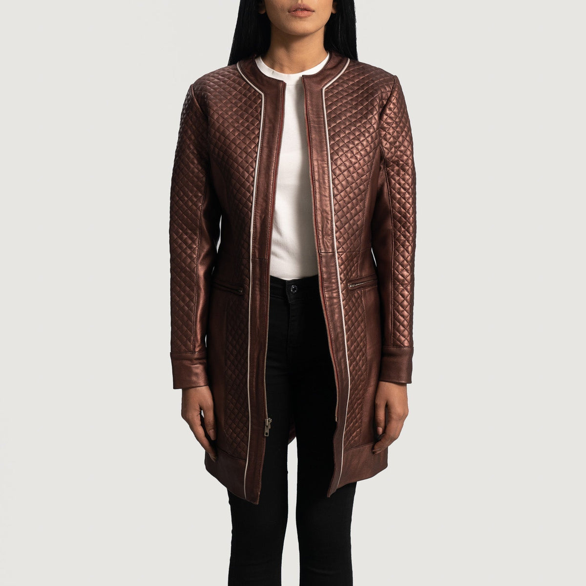 
Trudy Lane Rimlaskorinn Vínrauður Leðursíðkápa fyrir Konur in Maroon Sheepskin Leather - Að framan með sniðinni hönnun | Kaupa á netinu